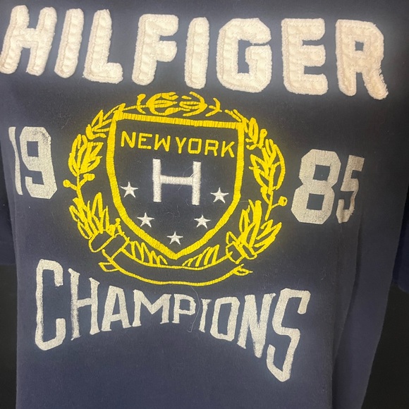 Hilfiger Champions Navy T shirt - Picture 1 of 6